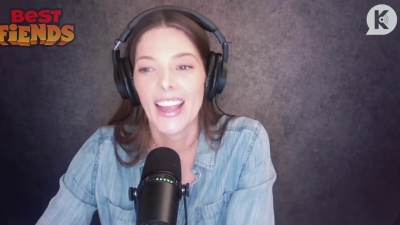 Ashley-Greene-dot-nl_TheTwilightEffect-JuliaJones0755.jpg