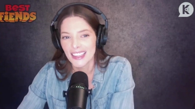 Ashley-Greene-dot-nl_TheTwilightEffect-JuliaJones0769.jpg