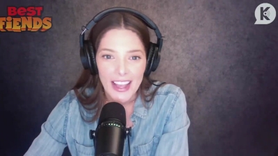 Ashley-Greene-dot-nl_TheTwilightEffect-JuliaJones0789.jpg