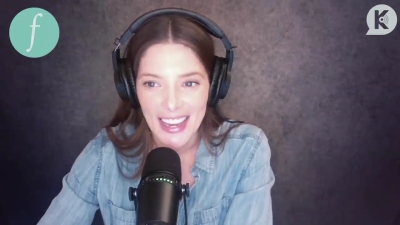 Ashley-Greene-dot-nl_TheTwilightEffect-JuliaJones0836.jpg
