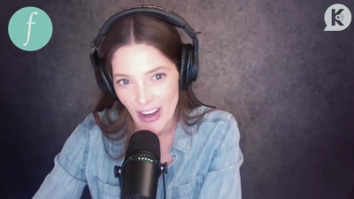 Ashley-Greene-dot-nl_TheTwilightEffect-JuliaJones0841.jpg