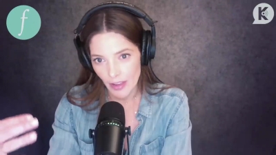 Ashley-Greene-dot-nl_TheTwilightEffect-JuliaJones0910.jpg