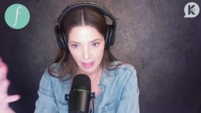Ashley-Greene-dot-nl_TheTwilightEffect-JuliaJones0914.jpg