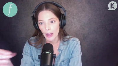Ashley-Greene-dot-nl_TheTwilightEffect-JuliaJones0916.jpg