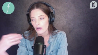 Ashley-Greene-dot-nl_TheTwilightEffect-JuliaJones0922.jpg