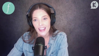 Ashley-Greene-dot-nl_TheTwilightEffect-JuliaJones0941.jpg