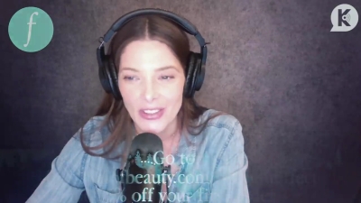 Ashley-Greene-dot-nl_TheTwilightEffect-JuliaJones0952.jpg