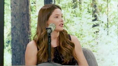 Ashley-Greene-dot-nl_TheTwilightEffect-JuliaJones0961.jpg