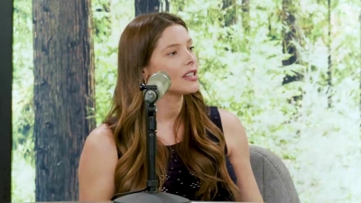 Ashley-Greene-dot-nl_TheTwilightEffect-JuliaJones0970.jpg