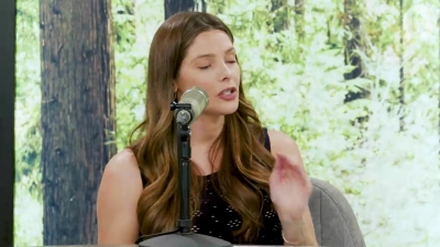 Ashley-Greene-dot-nl_TheTwilightEffect-JuliaJones0984.jpg