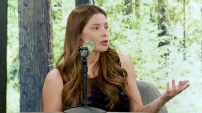 Ashley-Greene-dot-nl_TheTwilightEffect-JuliaJones0990.jpg