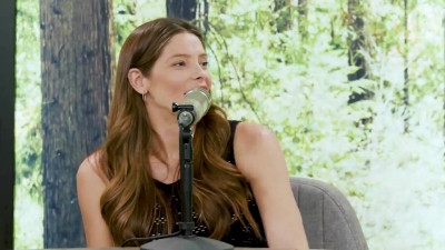 Ashley-Greene-dot-nl_TheTwilightEffect-JuliaJones2372.jpg