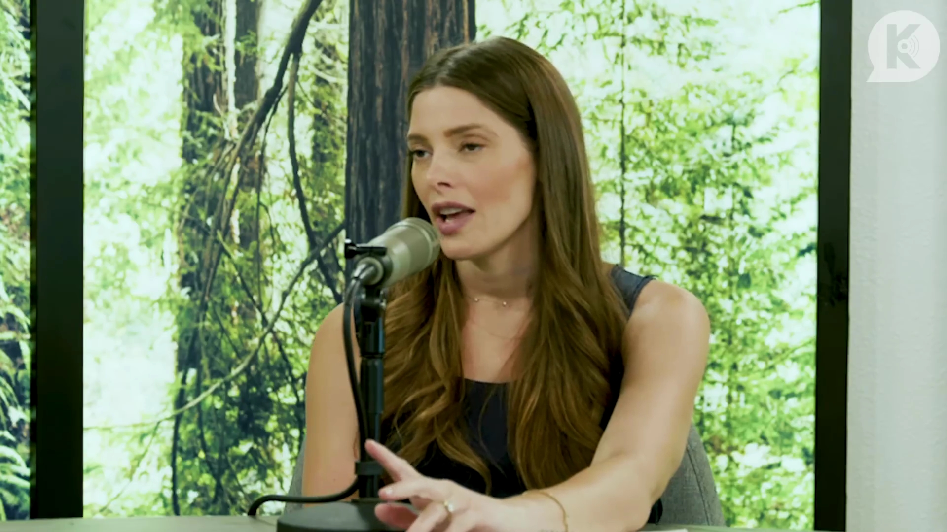 Ashley-Greene-dot-nl_TheTwilightEffect-ChrisWeitz0120.jpg