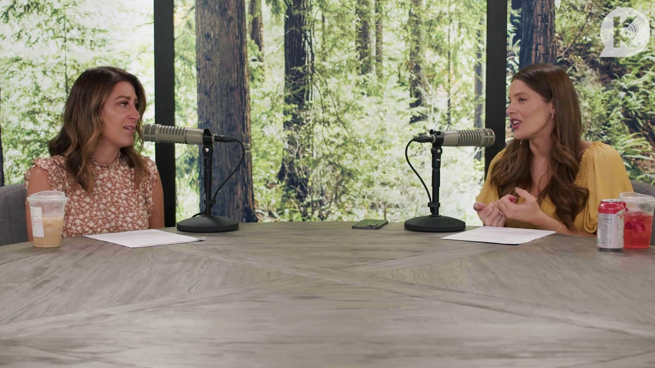 Ashley-Greene-dot-nl_TheTwilightEffect-BreakingDawnPart2-RewatchPart1of3-0104.jpg
