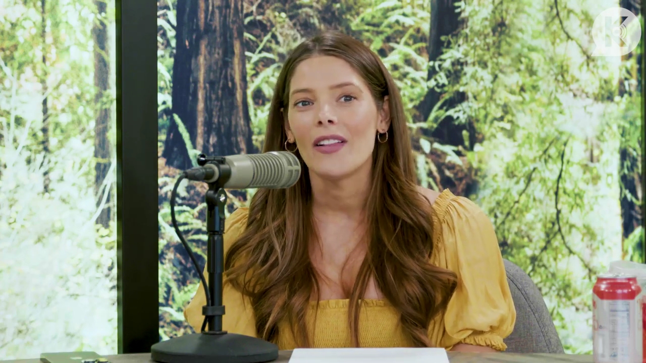 Ashley-Greene-dot-nl_TheTwilightEffect-BreakingDawnPart2-RewatchPart1of3-0116.jpg Ashley-Greene-dot-nl_TheTwilightEffect-BreakingDawnPart2-RewatchPart1of3-0116.jpg