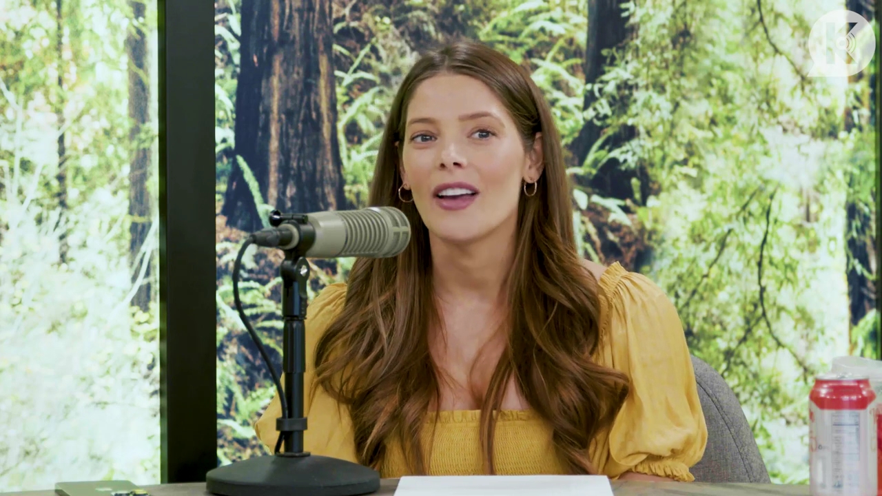 Ashley-Greene-dot-nl_TheTwilightEffect-BreakingDawnPart2-RewatchPart1of3-0118.jpg Ashley-Greene-dot-nl_TheTwilightEffect-BreakingDawnPart2-RewatchPart1of3-0118.jpg