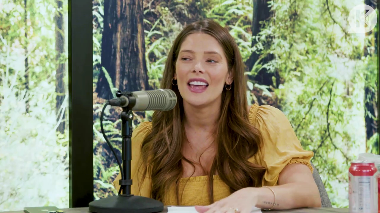 Ashley-Greene-dot-nl_TheTwilightEffect-BreakingDawnPart2-RewatchPart1of3-0388.jpg