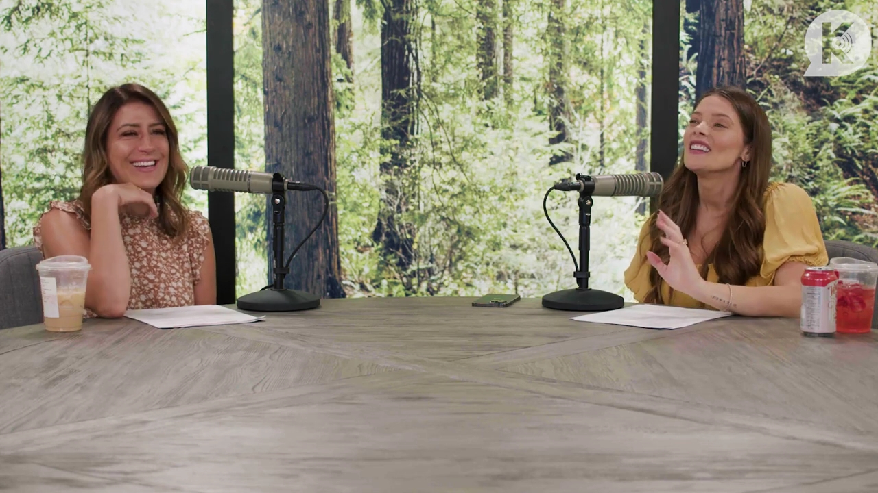Ashley-Greene-dot-nl_TheTwilightEffect-BreakingDawnPart2-RewatchPart1of3-0457.jpg