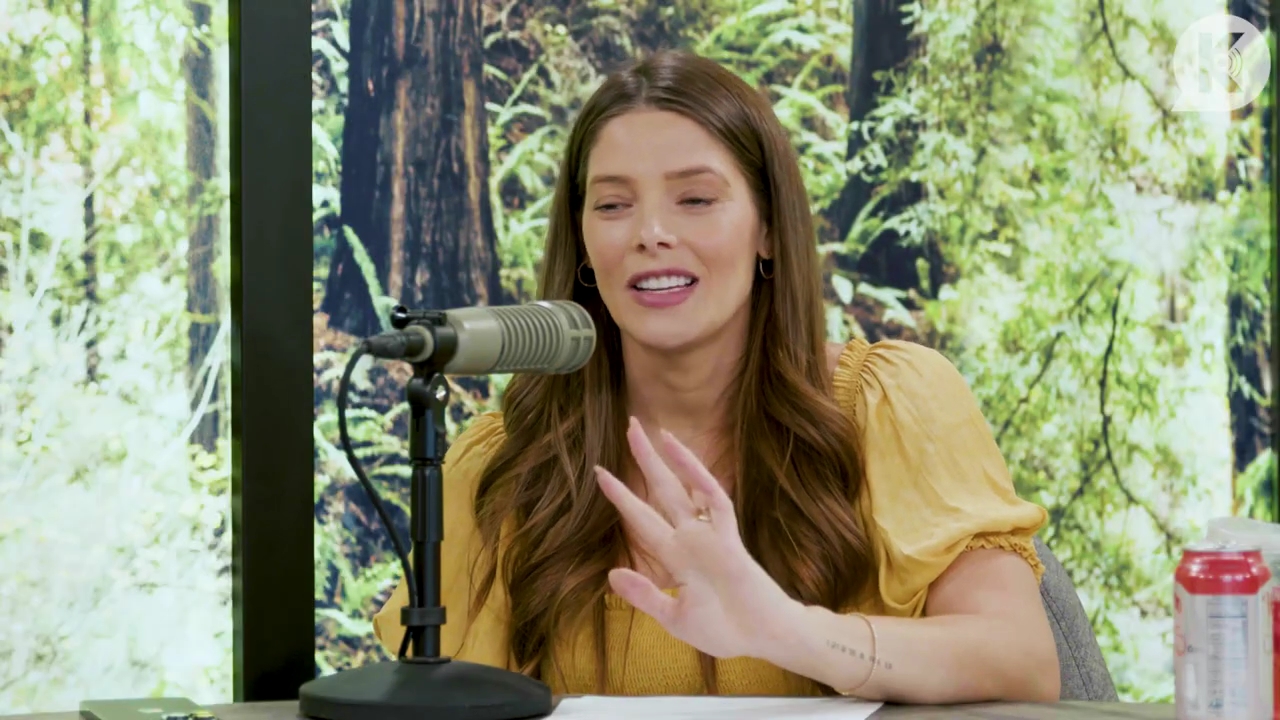 Ashley-Greene-dot-nl_TheTwilightEffect-BreakingDawnPart2-RewatchPart1of3-0459.jpg