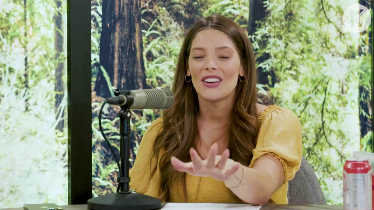 Ashley-Greene-dot-nl_TheTwilightEffect-BreakingDawnPart2-RewatchPart1of3-0486.jpg