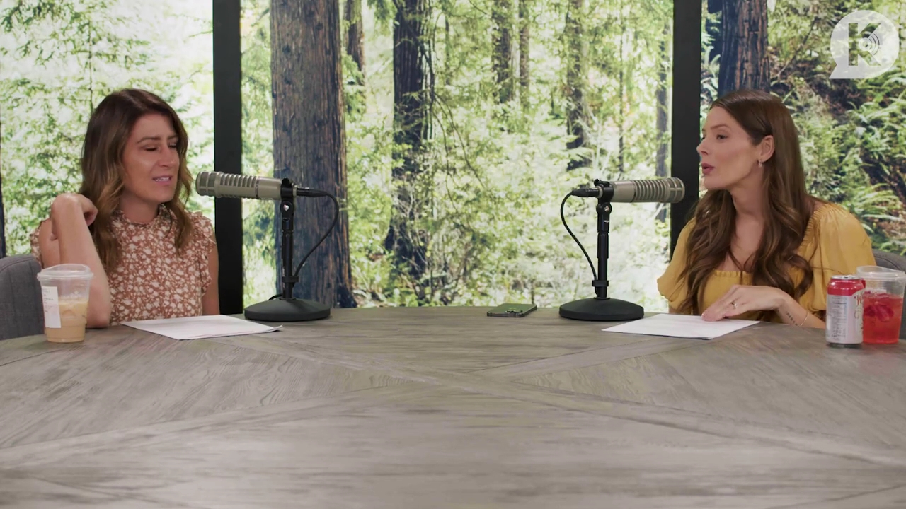 Ashley-Greene-dot-nl_TheTwilightEffect-BreakingDawnPart2-RewatchPart1of3-0621.jpg