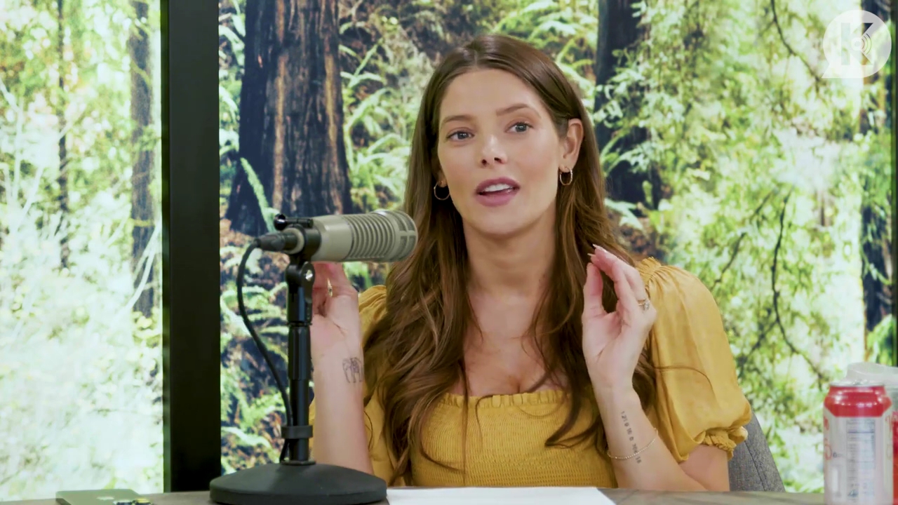 Ashley-Greene-dot-nl_TheTwilightEffect-BreakingDawnPart2-RewatchPart1of3-0631.jpg