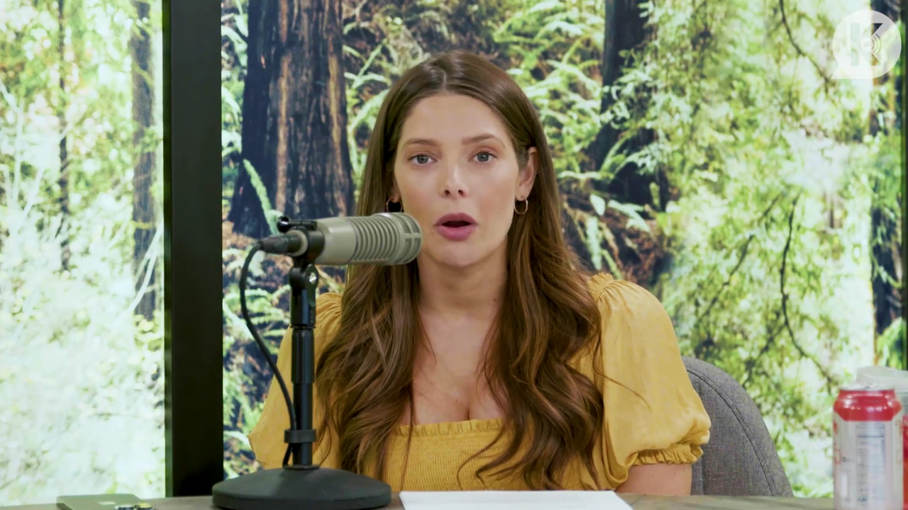 Ashley-Greene-dot-nl_TheTwilightEffect-BreakingDawnPart2-RewatchPart1of3-0680.jpg