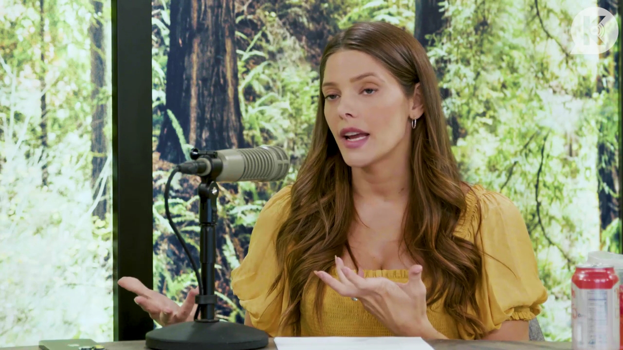 Ashley-Greene-dot-nl_TheTwilightEffect-BreakingDawnPart2-RewatchPart1of3-0683.jpg