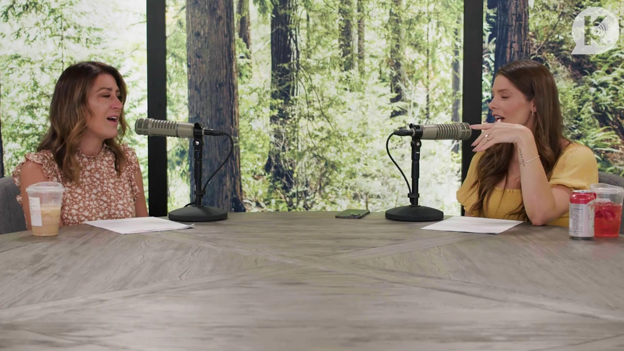 Ashley-Greene-dot-nl_TheTwilightEffect-BreakingDawnPart2-RewatchPart1of3-0711.jpg