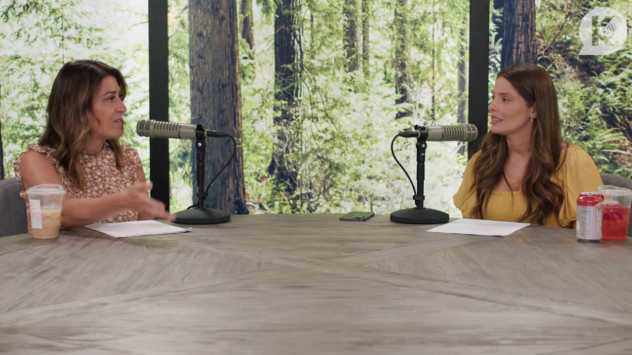 Ashley-Greene-dot-nl_TheTwilightEffect-BreakingDawnPart2-RewatchPart1of3-0740.jpg