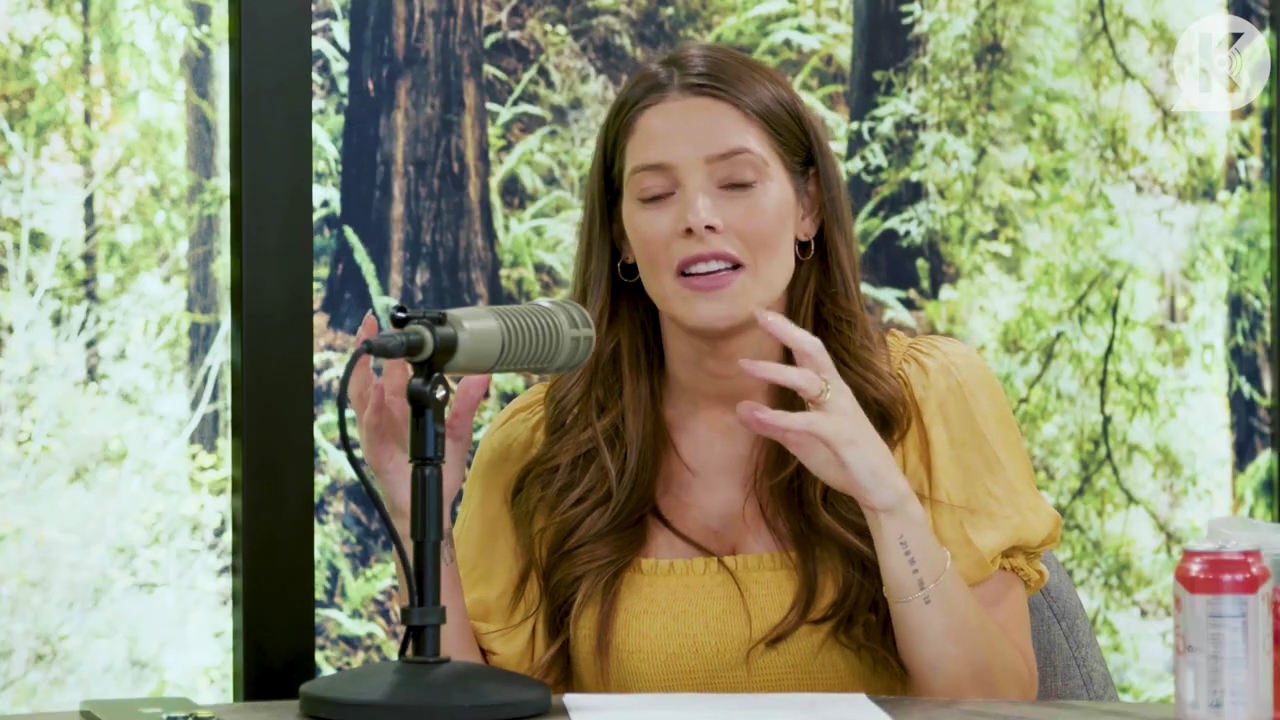Ashley-Greene-dot-nl_TheTwilightEffect-BreakingDawnPart2-RewatchPart1of3-0749.jpg