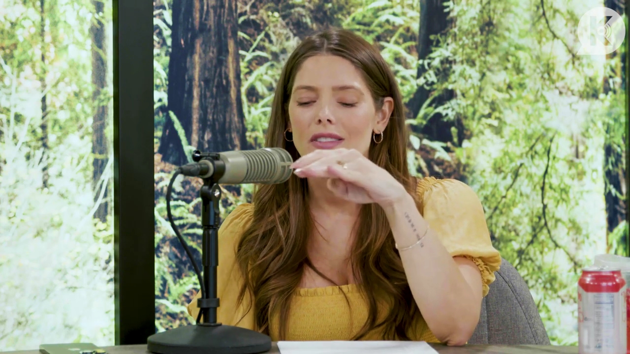Ashley-Greene-dot-nl_TheTwilightEffect-BreakingDawnPart2-RewatchPart1of3-0761.jpg