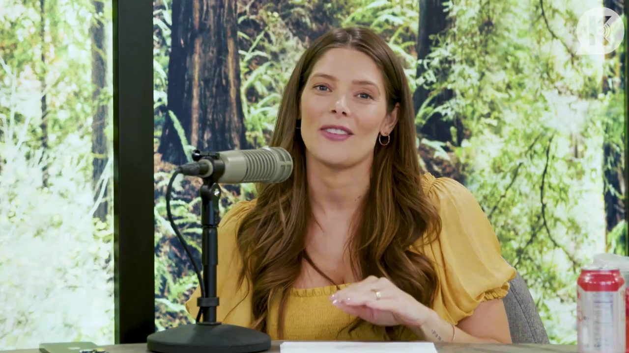 Ashley-Greene-dot-nl_TheTwilightEffect-BreakingDawnPart2-RewatchPart1of3-0773.jpg
