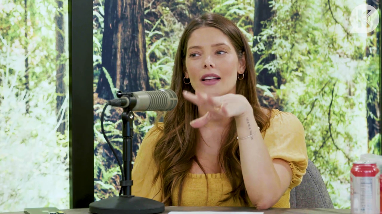 Ashley-Greene-dot-nl_TheTwilightEffect-BreakingDawnPart2-RewatchPart1of3-0894.jpg