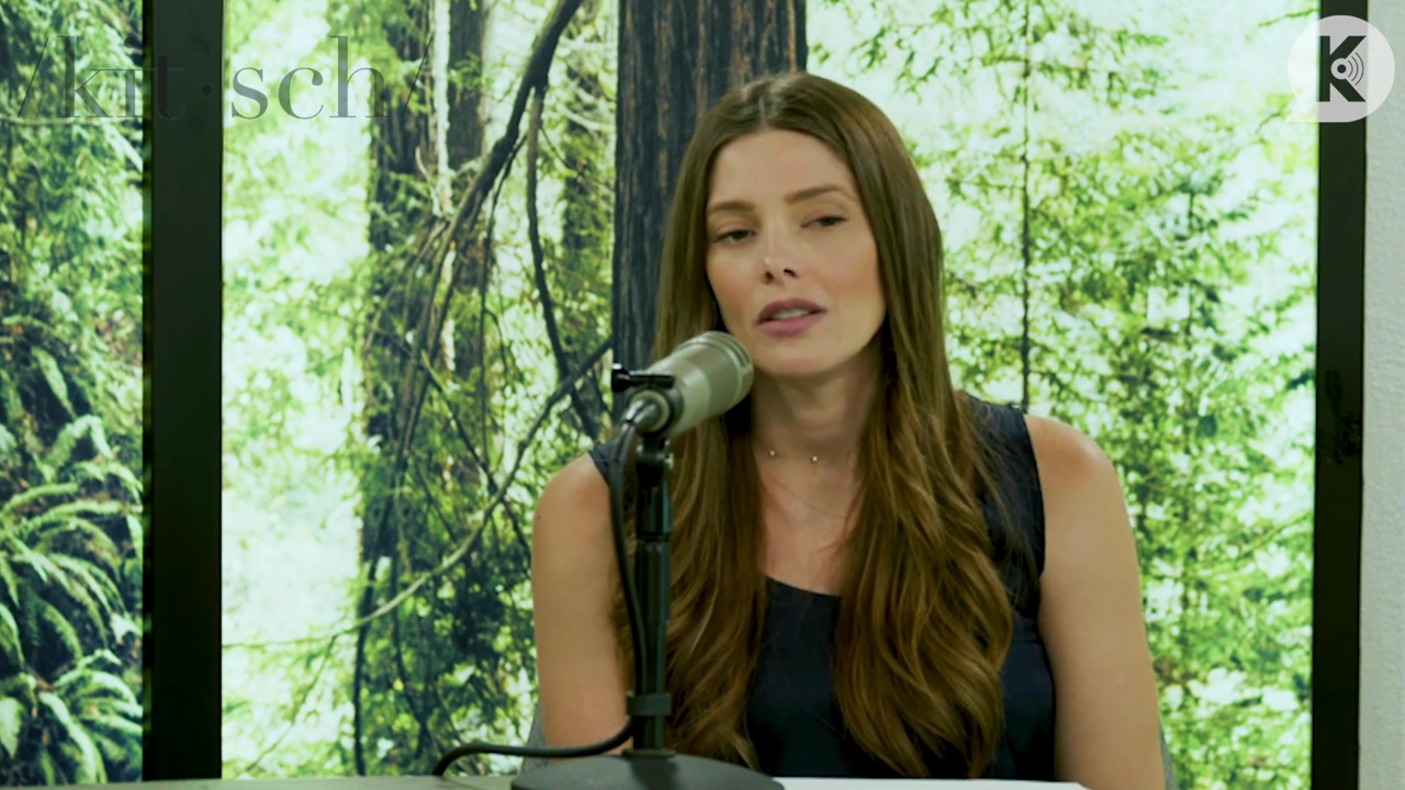 Ashley-Greene-dot-nl_TheTwilightEffect-BreakingDawnPart2-RewatchPart1of3-1217.jpg