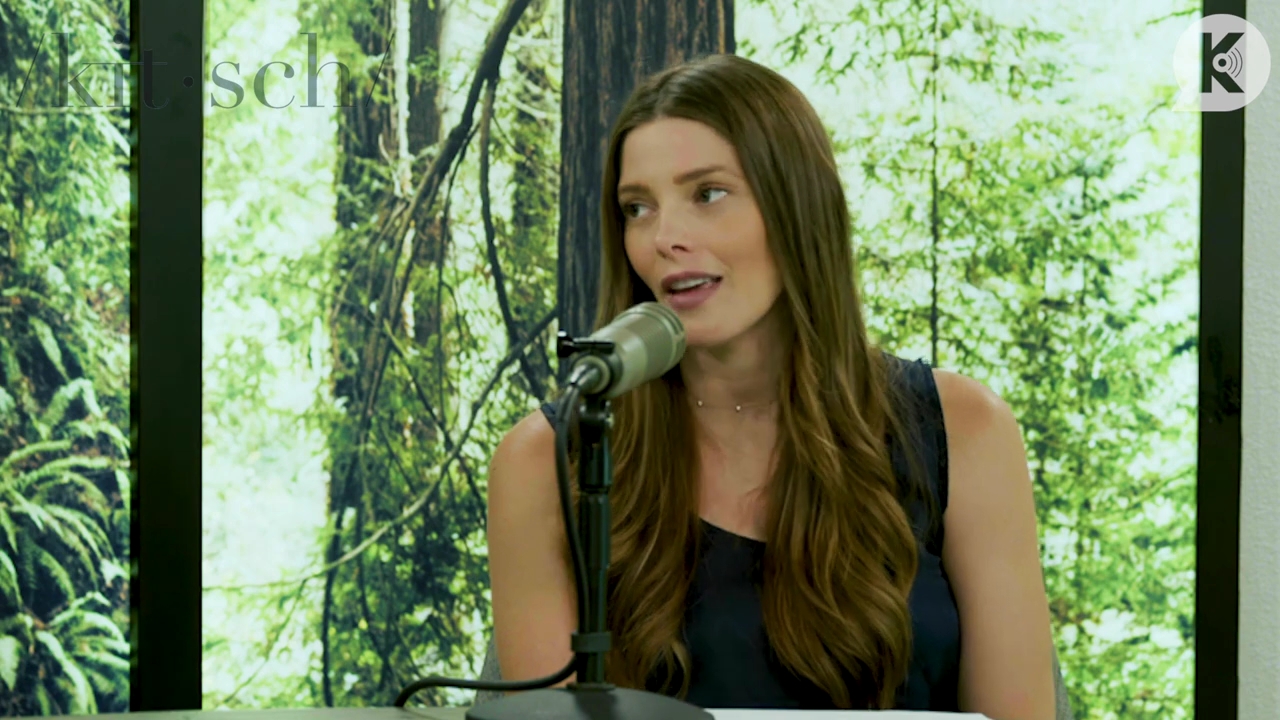 Ashley-Greene-dot-nl_TheTwilightEffect-BreakingDawnPart2-RewatchPart1of3-1220.jpg