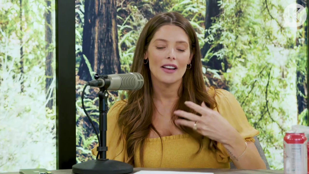 Ashley-Greene-dot-nl_TheTwilightEffect-BreakingDawnPart2-RewatchPart1of3-1256.jpg