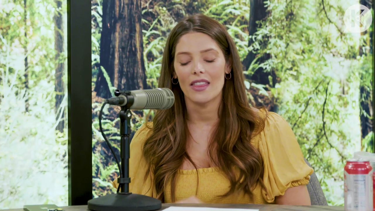 Ashley-Greene-dot-nl_TheTwilightEffect-BreakingDawnPart2-RewatchPart1of3-1257.jpg