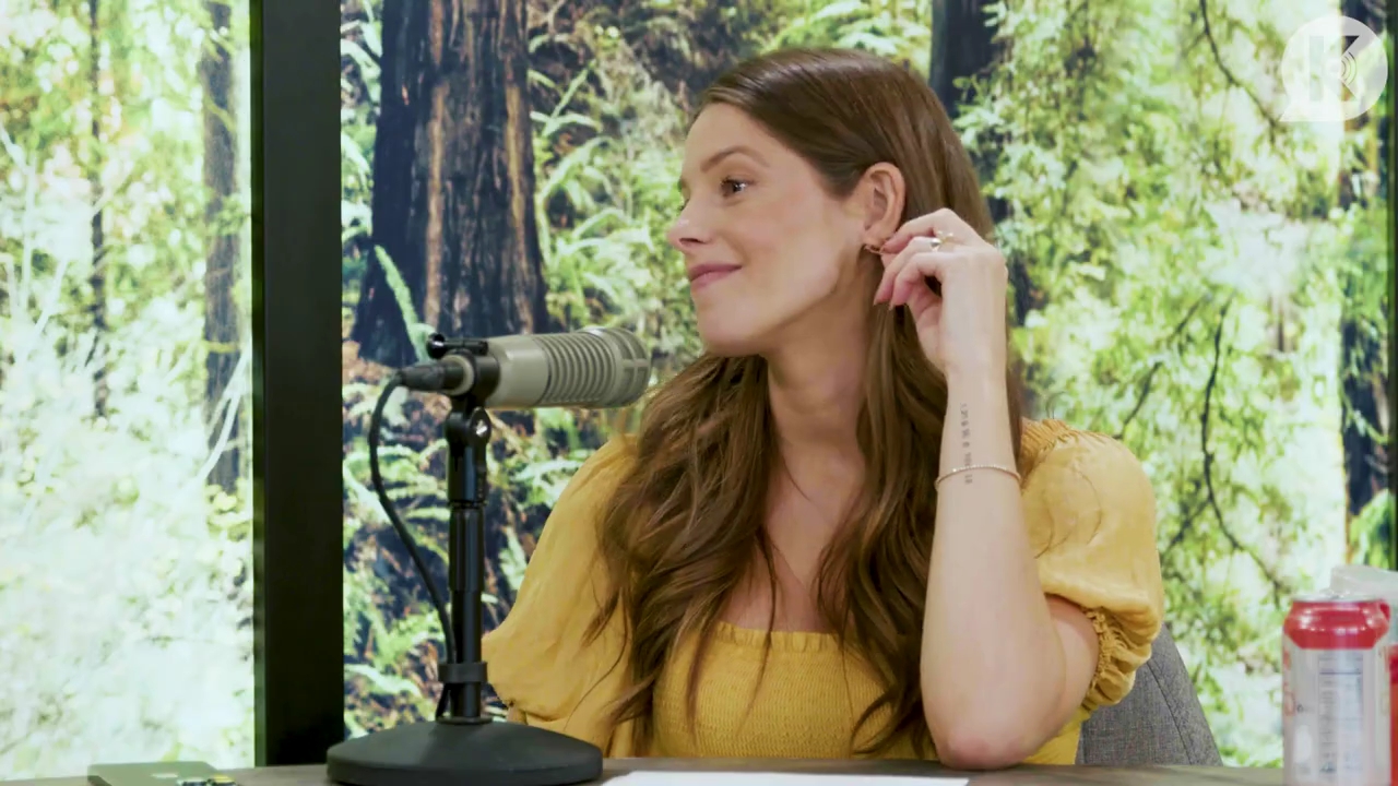 Ashley-Greene-dot-nl_TheTwilightEffect-BreakingDawnPart2-RewatchPart1of3-1379.jpg