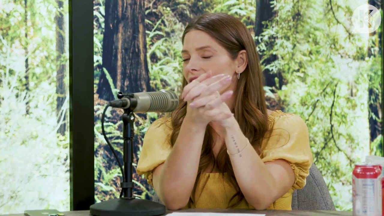 Ashley-Greene-dot-nl_TheTwilightEffect-BreakingDawnPart2-RewatchPart1of3-1400.jpg Ashley-Greene-dot-nl_TheTwilightEffect-BreakingDawnPart2-RewatchPart1of3-1400.jpg