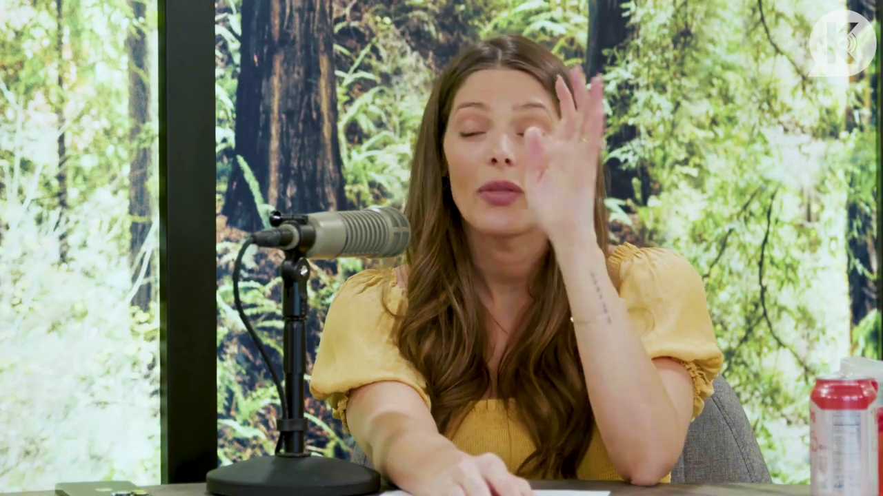 Ashley-Greene-dot-nl_TheTwilightEffect-BreakingDawnPart2-RewatchPart1of3-1444.jpg Ashley-Greene-dot-nl_TheTwilightEffect-BreakingDawnPart2-RewatchPart1of3-1444.jpg