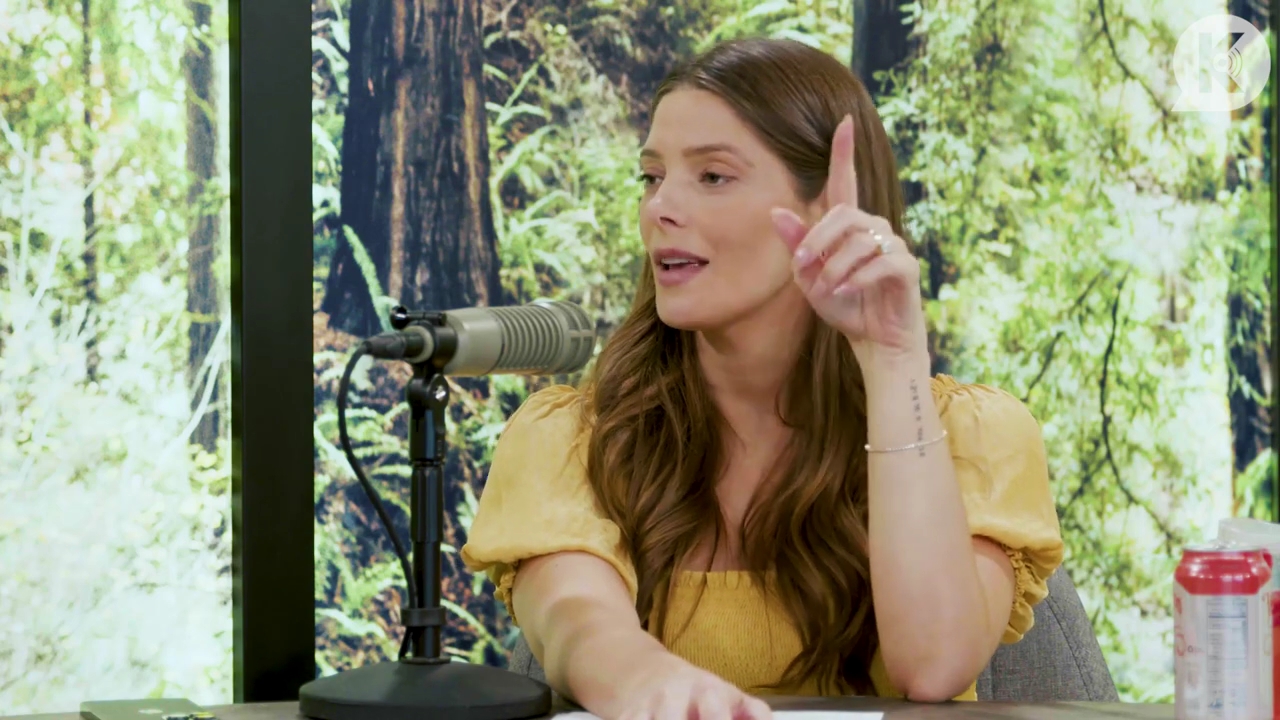 Ashley-Greene-dot-nl_TheTwilightEffect-BreakingDawnPart2-RewatchPart1of3-1471.jpg