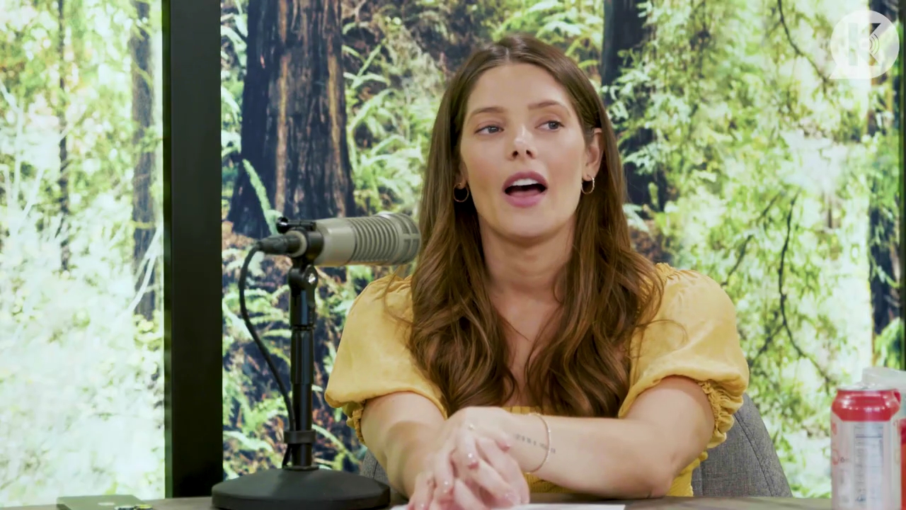 Ashley-Greene-dot-nl_TheTwilightEffect-BreakingDawnPart2-RewatchPart1of3-1477.jpg