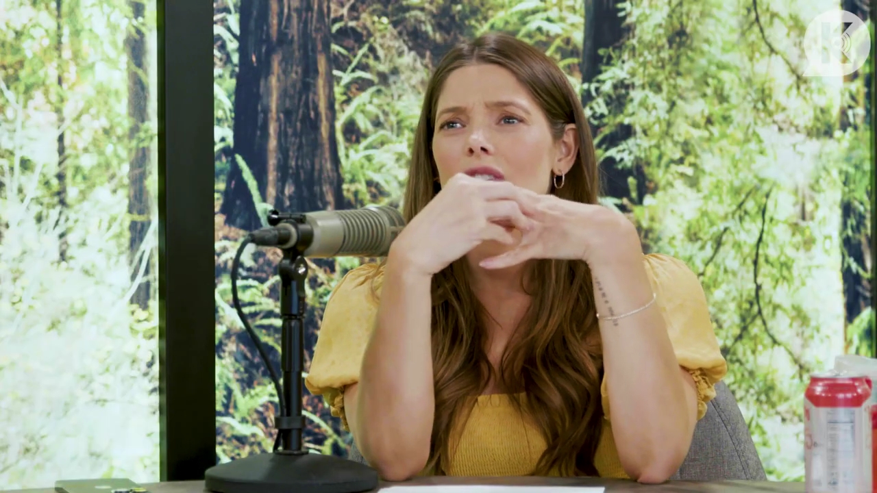 Ashley-Greene-dot-nl_TheTwilightEffect-BreakingDawnPart2-RewatchPart1of3-1486.jpg