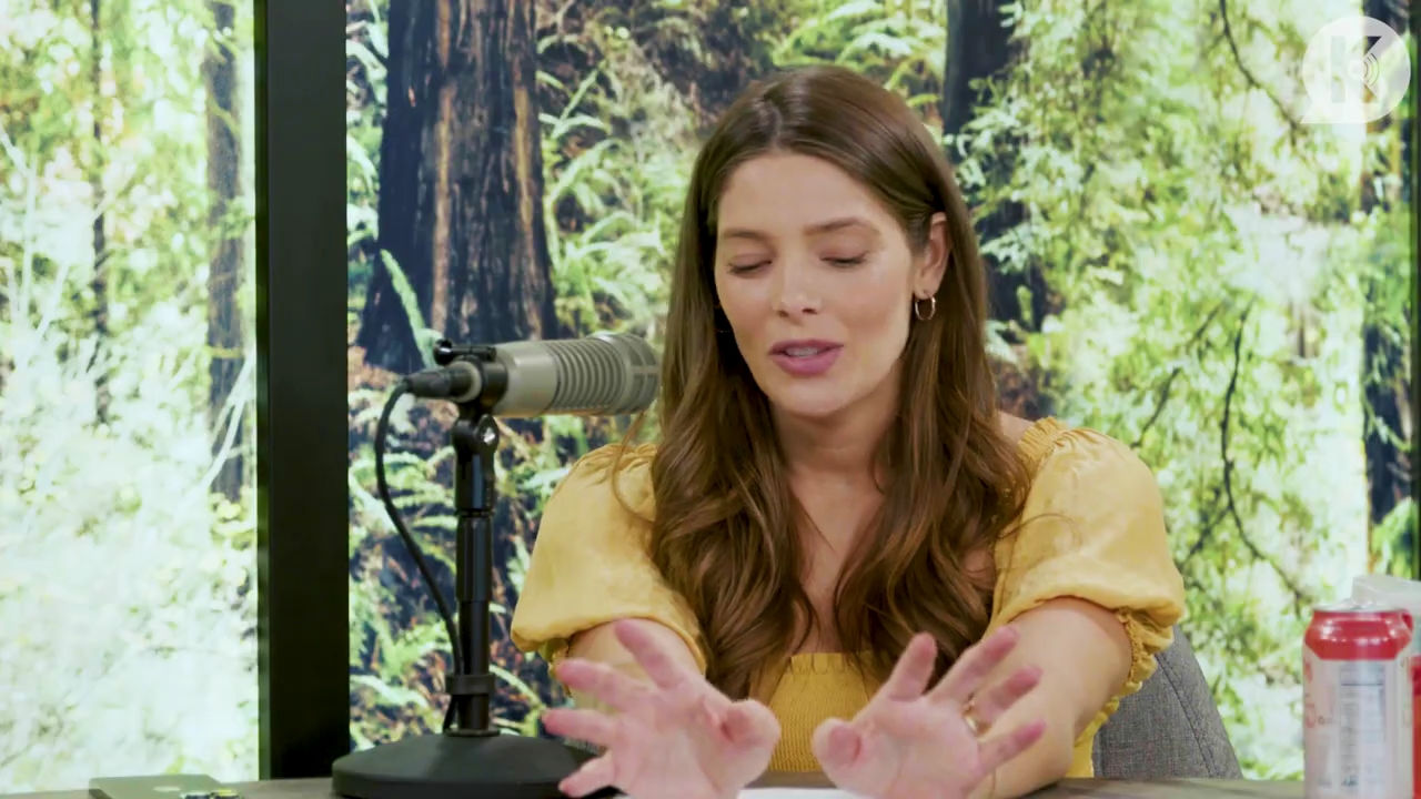 Ashley-Greene-dot-nl_TheTwilightEffect-BreakingDawnPart2-RewatchPart1of3-1518.jpg