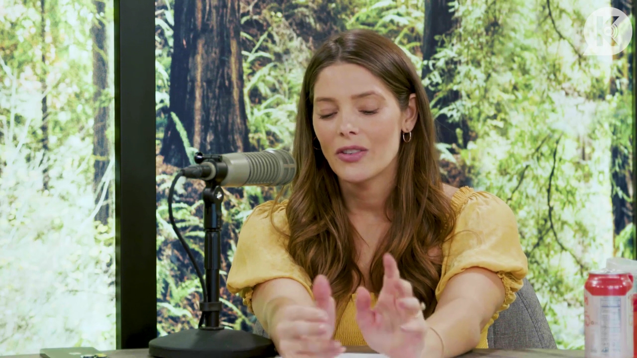 Ashley-Greene-dot-nl_TheTwilightEffect-BreakingDawnPart2-RewatchPart1of3-1519.jpg