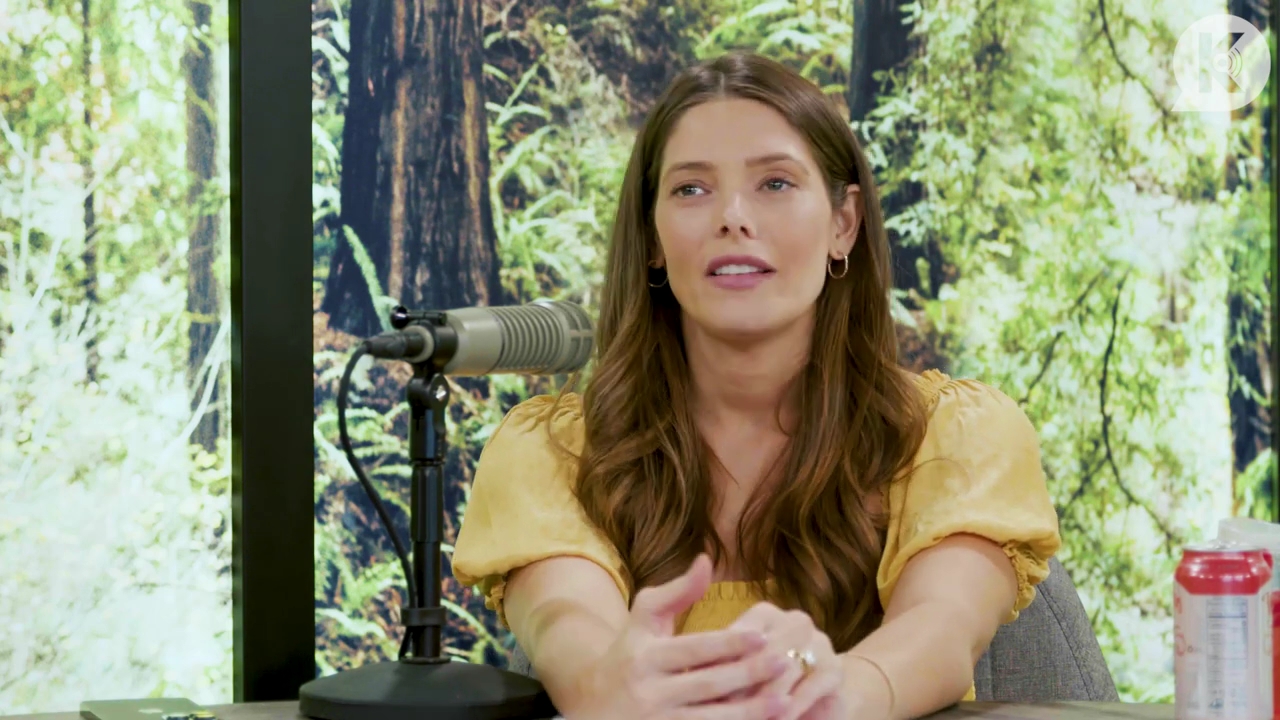Ashley-Greene-dot-nl_TheTwilightEffect-BreakingDawnPart2-RewatchPart1of3-1522.jpg