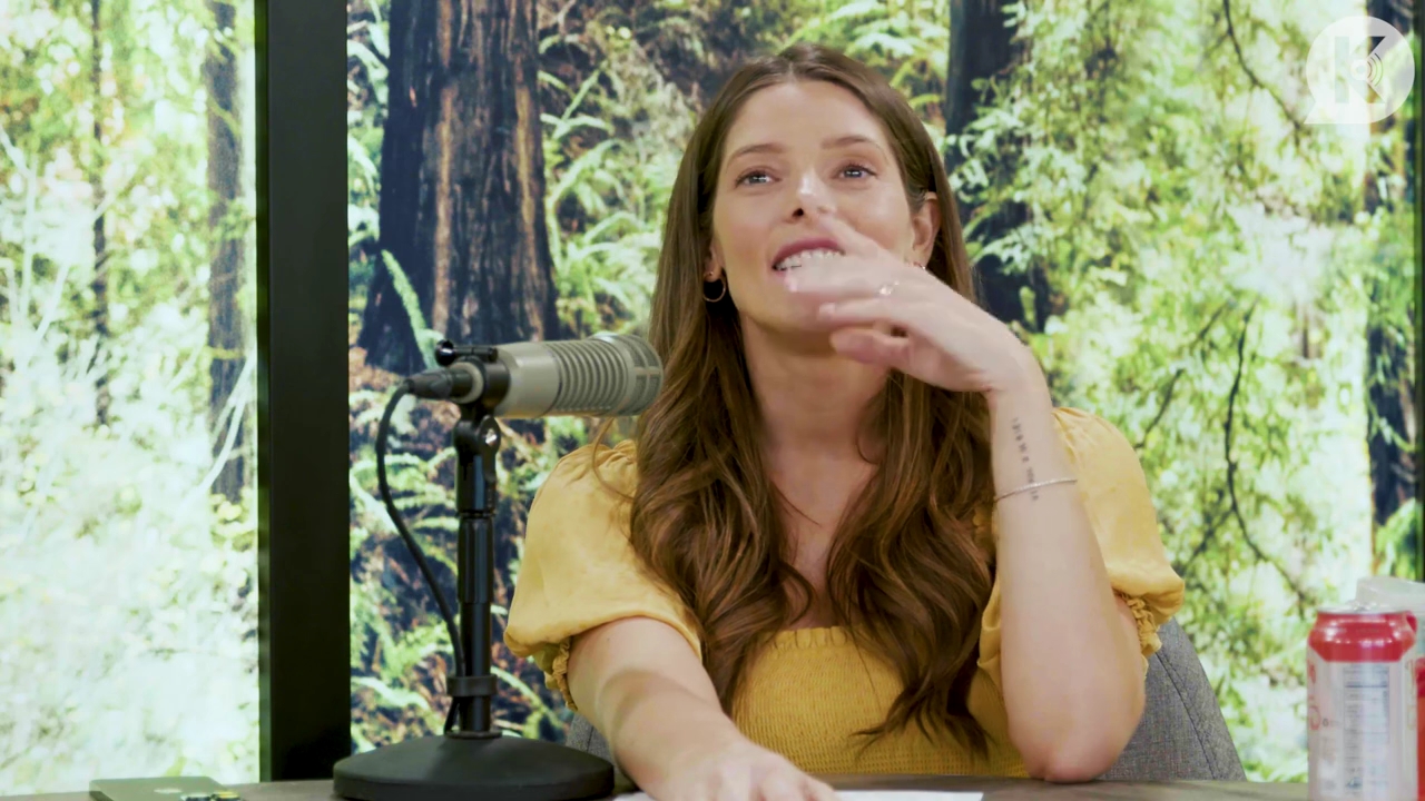 Ashley-Greene-dot-nl_TheTwilightEffect-BreakingDawnPart2-RewatchPart1of3-1528.jpg