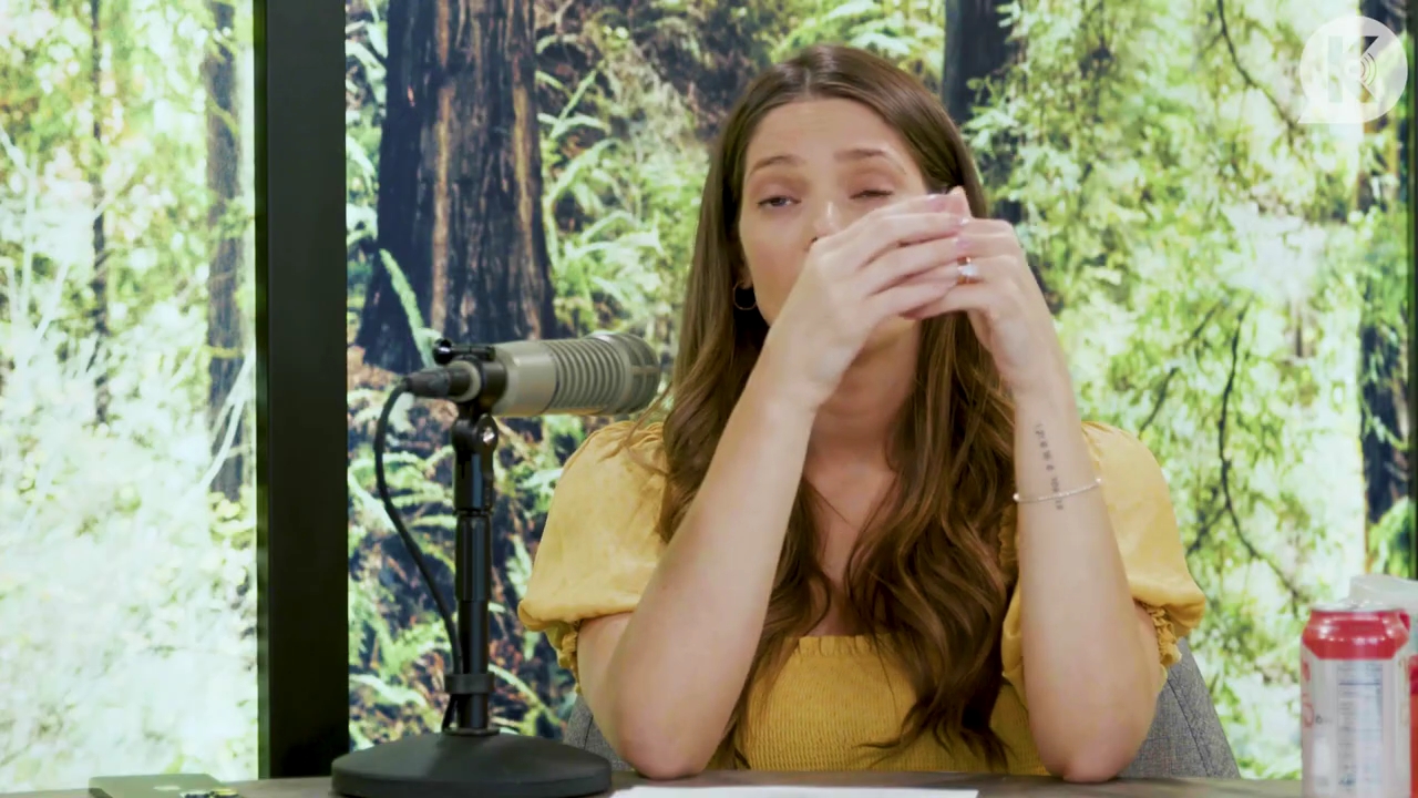 Ashley-Greene-dot-nl_TheTwilightEffect-BreakingDawnPart2-RewatchPart1of3-1549.jpg