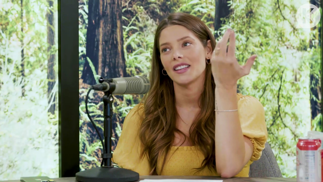 Ashley-Greene-dot-nl_TheTwilightEffect-BreakingDawnPart2-RewatchPart1of3-1565.jpg